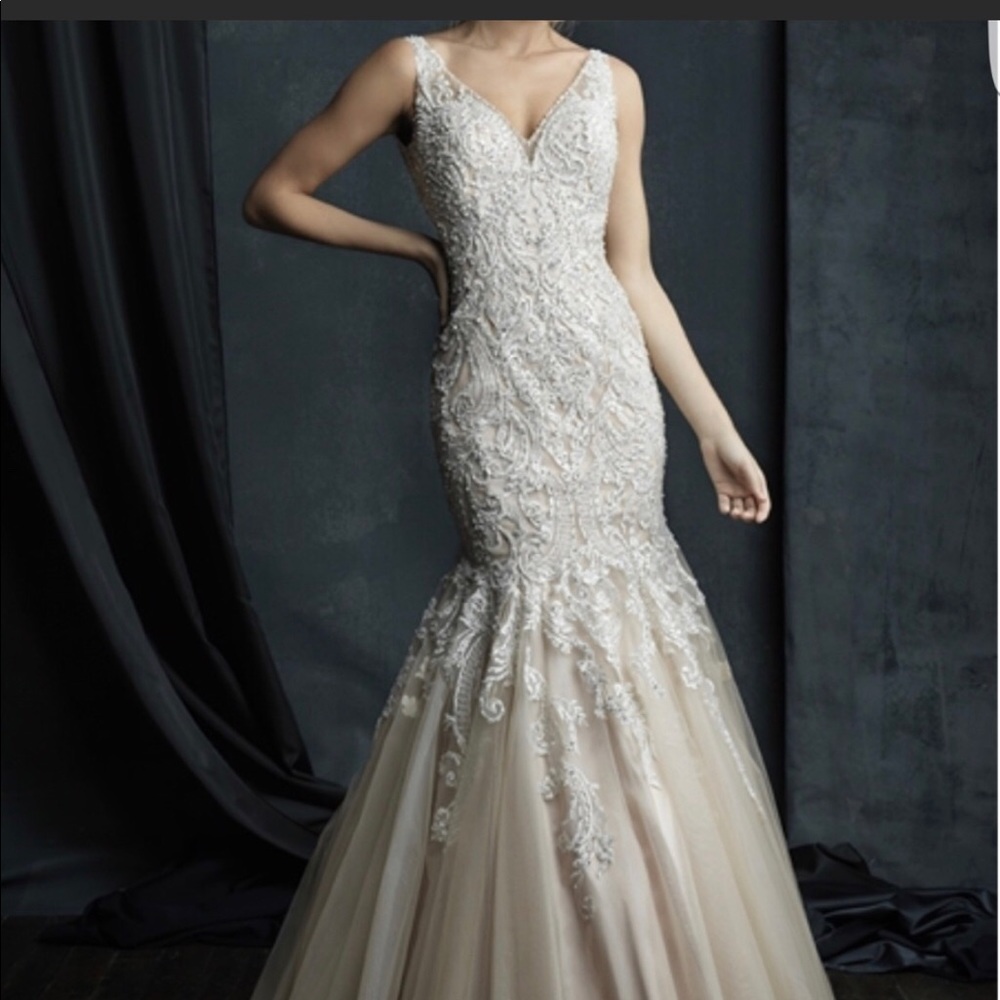 Beautiful Allure Couture Wedding Dress
